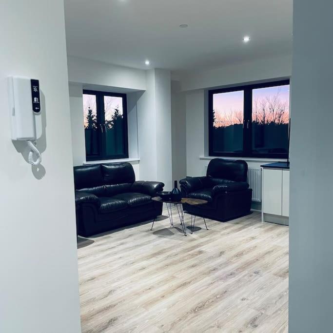 New One Bedroom Luxury Apartment In Solihull Eksteriør billede