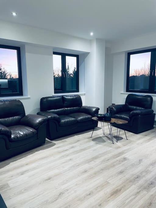 New One Bedroom Luxury Apartment In Solihull Eksteriør billede