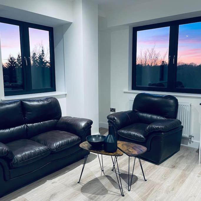 New One Bedroom Luxury Apartment In Solihull Eksteriør billede